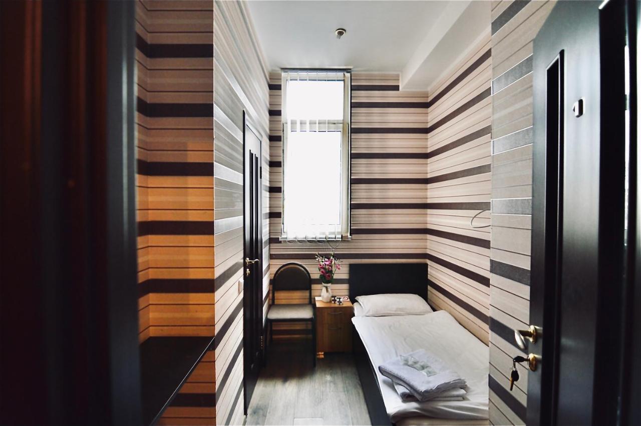 Uno Apart Hotel Kiev Ngoại thất bức ảnh